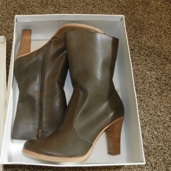 Mix It Shoes - Brown Dress Heel Boots 9 NIB